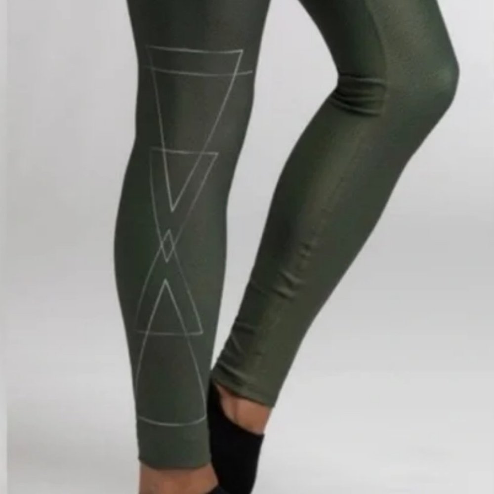 Pure Barre Wanderlust Tight / Olive / Size: M